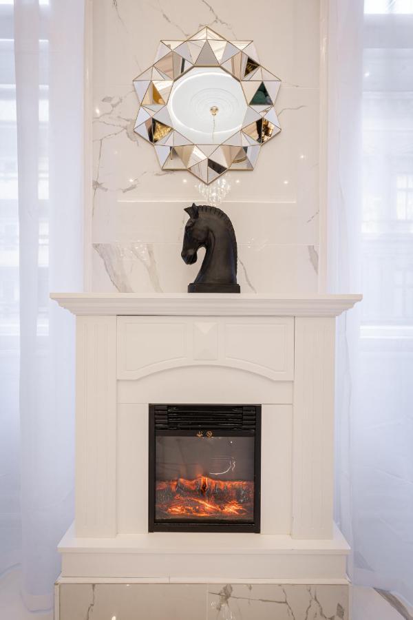 Premium Art Deco Apartment At Broadway // 4Bdr & 3Br Budapeste Exterior foto