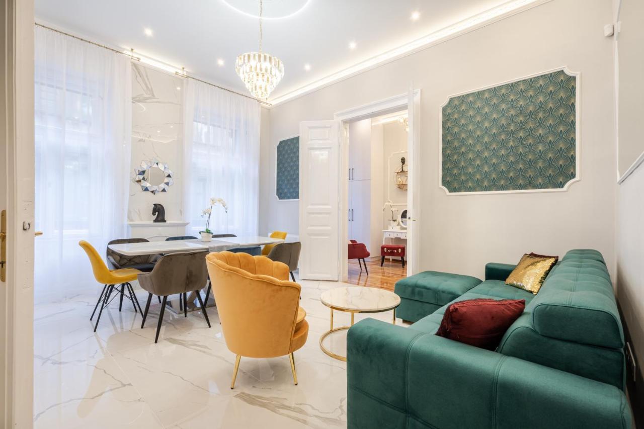 Premium Art Deco Apartment At Broadway // 4Bdr & 3Br Budapeste Exterior foto